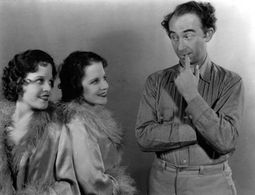 Roscoe Ates, Daisy Hilton, and Violet Hilton in Freaks (1932)