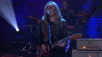 Melissa Etheridge and James Wormworth in Conan (2010)