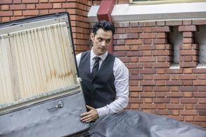 Steven Cabral in Ravenswood (2013)