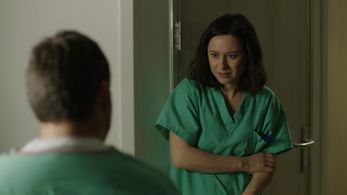 Ola Schur Selektar in Yossi (2012)