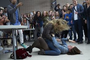 Joey King, Sydney Park, Daniela Barbosa, Josephine Langford, Alexander Nunez, Shannon Purser, and Mitchell Slaggert in W