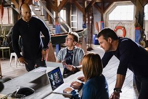 Chris O'Donnell, LL Cool J, Barrett Foa, and Renée Felice Smith in NCIS: Los Angeles (2009)