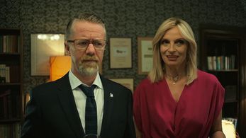 Ivana Chýlková and Jirí Langmajer in Chlap na strídacku (2020)