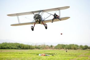 Johnny Knoxville and Chris Pontius in Jackass 3.5 (2011)