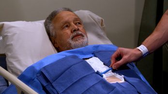 Jean Glaudé with Tom Ainsley in How I Met Your Father, Season 2, Episode 8, 