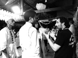 Caito Ortiz & Icaro Silva on the set of COISA MAIS LINDA Season 2