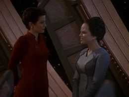 Nana Visitor and Melanie Smith in Star Trek: Deep Space Nine (1993)