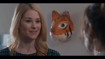 Vanessa Moltzen in Between Two Worlds (2020)