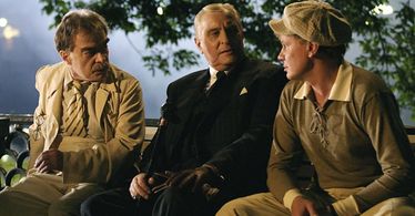 Aleksandr Adabashyan, Oleg Basilashvili, and Vladislav Galkin in Master i Margarita (2005)