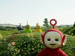 Pui Fan Lee, John Simmit, Nikky Smedley, and Dave Thompson in Teletubbies (1997)