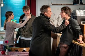 Marco Girnth, Steffen Schroeder, Maike Jüttendonk, and Simon Rußig in Leipzig Homicide (2001)