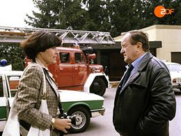 Siegfried Lowitz and Barbara Rütting in The Old Fox (1977)