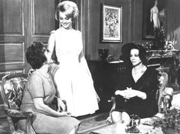 Eleonora Bianchi, Ana María Custodio, and Sara Montiel in Pecado de amor (1961)