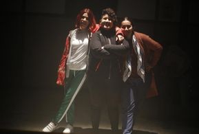 Ceren Moray, Ayça Damgaci, and Ümmü Putgül in The Yard (2018)
