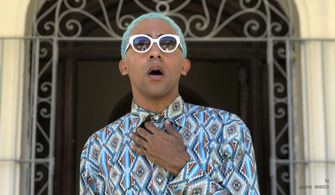 Jazz Vilá as Manolo - TV Soap Opera Tú