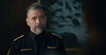 as Örn, chief of Police in Trapped
