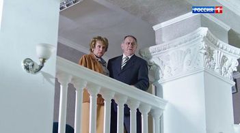 Valeriy Afanasev and Tatyana Orlova in Mezhdu nami, devochkami. Prodolzheniye: Episode #1.7 (2019)