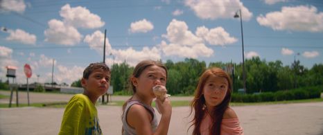 Brooklynn Prince, Valeria Cotto, and Christopher Rivera in The Florida Project (2017)