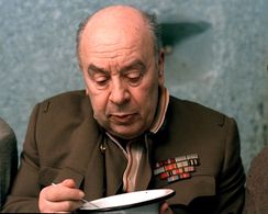 Leonid Bronevoy in The Promised Heaven (1991)