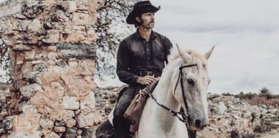 Danny Shayler as VERNE RYLES in GUNFIGHT AT DRY RIVER