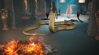 Mahek Chahal and Tejasswi Prakash in Naagin: Mehak Grows Apprehensive (2022)