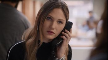 Andrea Kostovick as Kelly in The Expecting