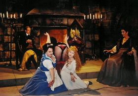 Cassandra Peterson, Scott Atkinson, Heather Hopper, Richard O'Brien, Mary Scheer, and Mary Jo Smith in Elvira's Haunted 