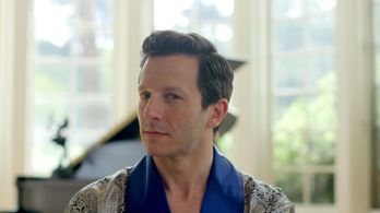 Andrew Bering in The Dating Doctor