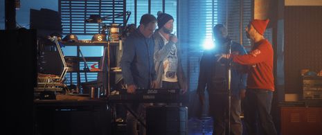 Mimoun Oaïssa, Ruben van der Meer, Guido Pollemans, and Willie Wartaal in The Masters (2015)