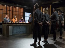 Ted Allen and Alex Guarnaschelli in Chopped (2007)