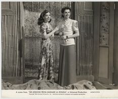Helen Parrish and Lupe Velez in Six Lessons from Madame La Zonga (1941)
