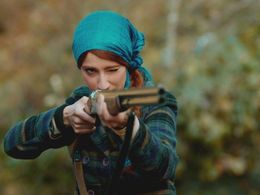 Nilay Erdönmez in Sevdaluk (2013)