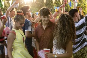 Vincent Visser, Emma Keuven, and Fleur Verwey in Project Gio (2019)