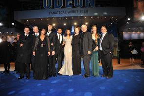 James Cameron, Sigourney Weaver, Giovanni Ribisi, Suzy Amis, Stephen Lang, Laz Alonso, Jon Landau, Joel David Moore, Mic