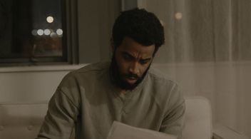 Stephen Cofield Jr. in Expecting (2022)