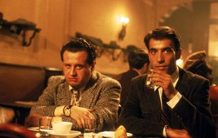 Imanol Arias and Juan Echanove in Tiempo de silencio (1986)