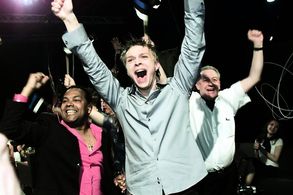 Dave Benton and Tanel Padar in The Eurovision Song Contest (2001)