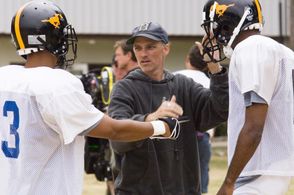 Phil Joanou in Gridiron Gang (2006)