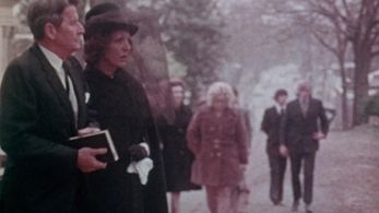 James N. Harrell, Fran Franklin, and Tom Haywood in Encounter with the Unknown (1972)