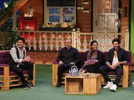 Tanvi Azmi, Paresh Rawal, Kartik Aaryan, and Kapil Sharma in The Kapil Sharma Show (2016)