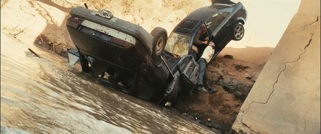 Leonardo Sbaraglia and Walter Donado in Wild Tales (2014)