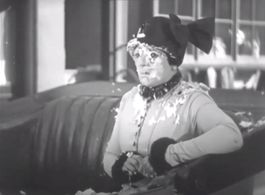 Ellinor Vanderveer in The Battle of the Century (1927)