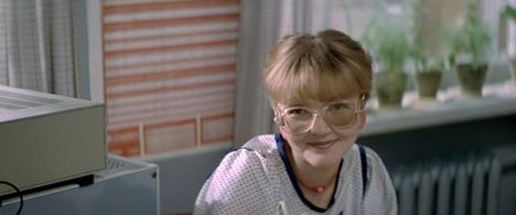 Marina Dyuzheva in Gde nakhoditsya Nofelet? (1988)