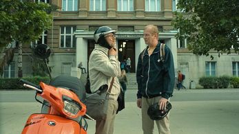 Jirí Langmajer and Martin Pechlát in Chlap na strídacku (2020)