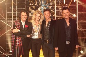 Kostas Sommer, Ilias Psinakis, Niki Kartsona, and Ilias Pantazopoulos in Show... sexy (2008)