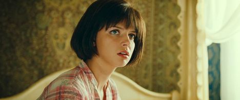 Anastasiya Zadorozhnaya in Kidnapping, Caucasian Style (2014)