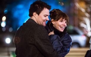 Danila Kozlovskiy and Elizaveta Boyarskaya in Status: Svoboden (2016)