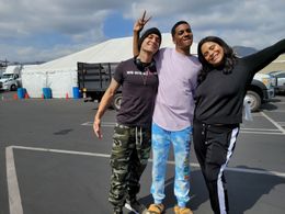 All smiles with these two: Brett Gray & Jessica Marie Garcia!!