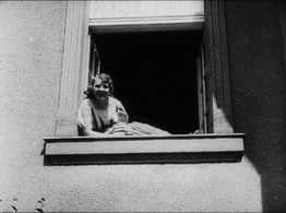 Ossi Oswalda in I Don't Want to Be a Man (1918)