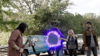 Jamie Chung, Blair Redford, Natalie Alyn Lind, and Sean Teale in The Gifted (2017)